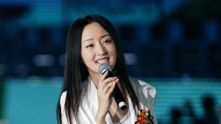 杨钰莹竟敢挑战邓丽君歌曲, 唱出了自已的味道, 比原唱还销魂