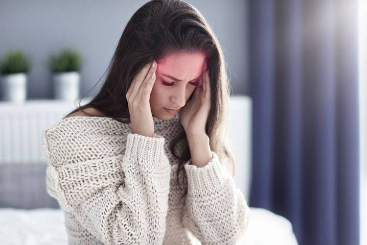 抑郁的状态,如果这些情绪长期存在,很容易影响女性的内分泌,导致月经