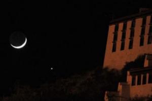 “金星伴月”奇观明晚上演北半球各地肉眼可见(金星合月)