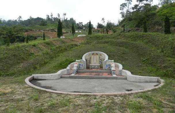 福建祖坟风水讲述墓地风水穴位怎么找