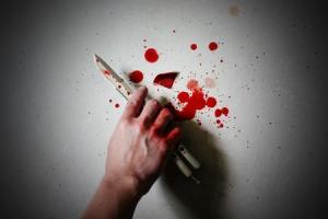 梦见杀人见血是什么意思梦见自己拿刀捅人见血