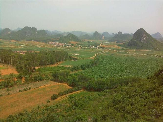 凤凰飞过五重云前面朝山武鸣风水大师南宁风水大师广西风水大师广西