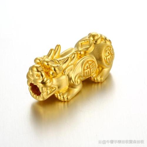 中国的黄金首饰中,黄金貔貅是一种很常见的黄金首饰,那么貔貅金吊坠