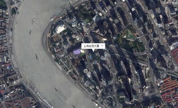 上海金茂大厦风水参考:沿用了大雁塔和紫禁城的布局