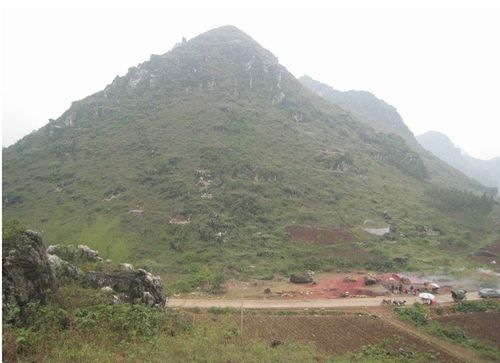 贵港文化遗产之177蒙公乡状元坟
