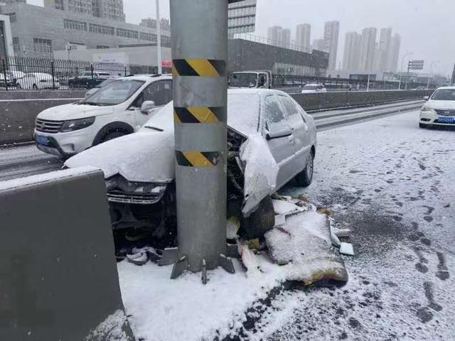 结冰路面驾驶一定要注意这几点