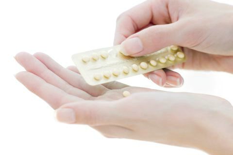 英国专家警告:青少年时期服用避孕药会增加抑郁和自杀的风险